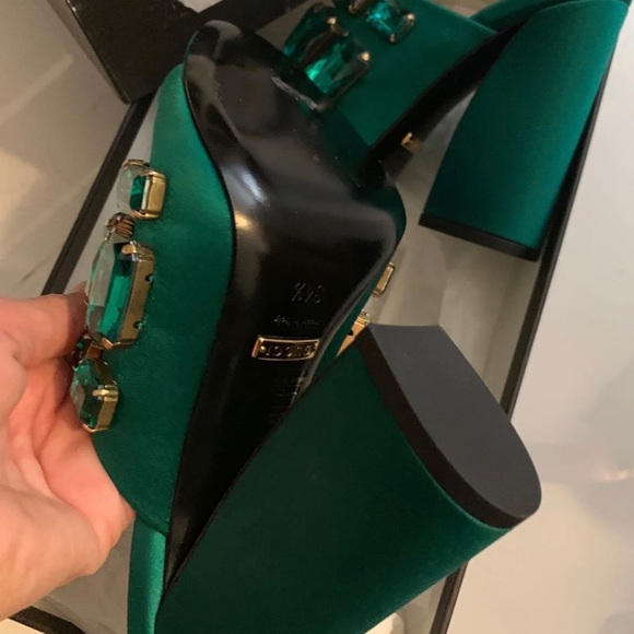 π«Soldπ« New! Gucci Green Satin Jeweled Mules - Picture 5 of 7